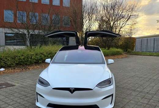 Tesla 100 kWh Tri Motor Plaid (750 kW)