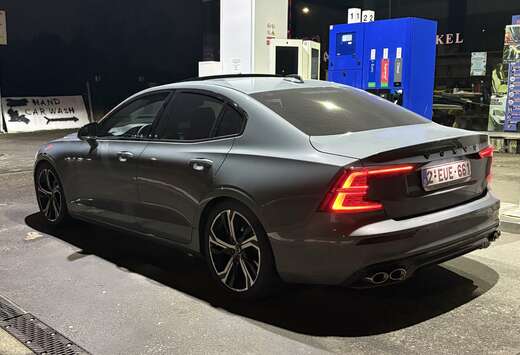 Volvo 2.0 B5 MHEV R-Design Geartronic