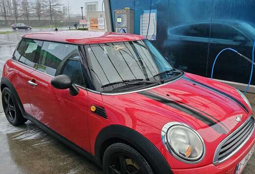 MINI Aut.  1600cc atomique  196000 km. euro 5