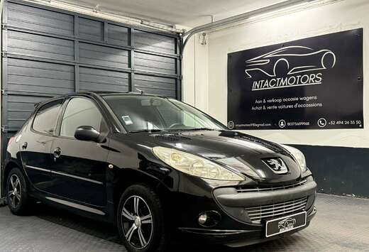 Peugeot 206  1.1i Trendy
