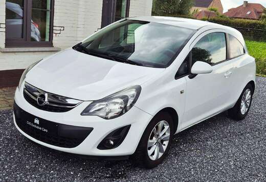 Opel Corsa 1.2i-PDC-Navigatie-Bluetooth-12MGAR