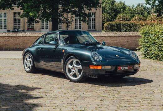 Porsche Carrera  Aventurine Green  6-Speed  Top Spec