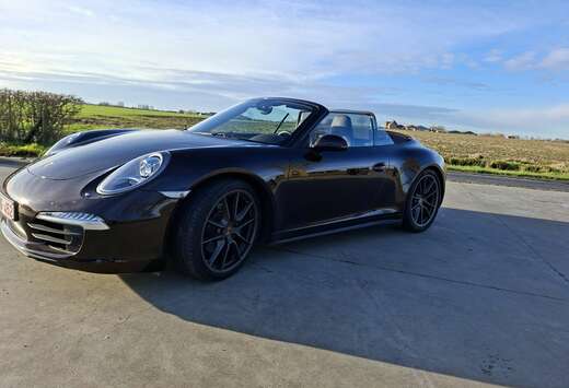 Porsche 911 Carrera 4 Cabriolet PDK