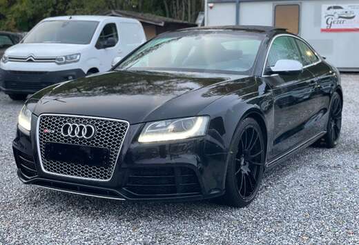 Audi 4.2i V8 FSI Quattro S tronic