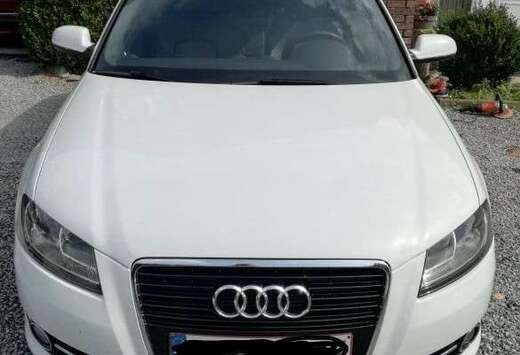 Audi Sportback 1.6 TDI 105 DPF Design Edition S troni ...