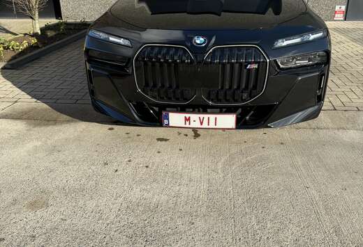 BMW M760e xDrive