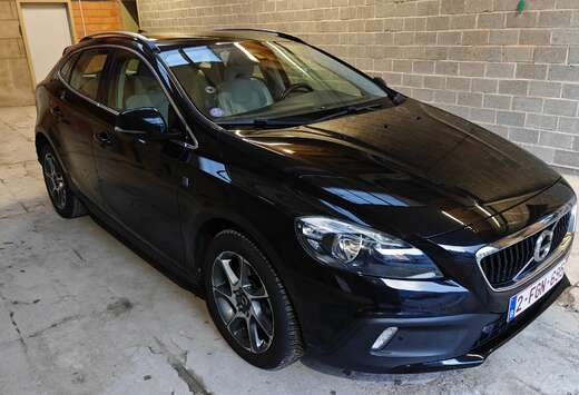 Volvo V40 Cross Country 1.5 T3 Ocean Race Geartronic