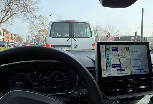 Toyota Hybrid 1.8 Hybrid Style + Sunpack