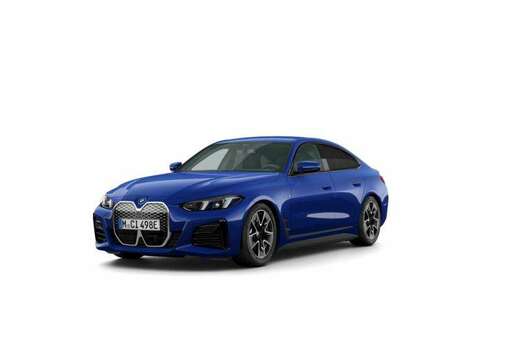 BMW Portimao blue. Electric drive, zero compromise.