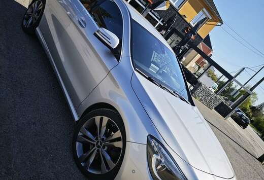 Mercedes-Benz Shooting Brake d 7-G DCT