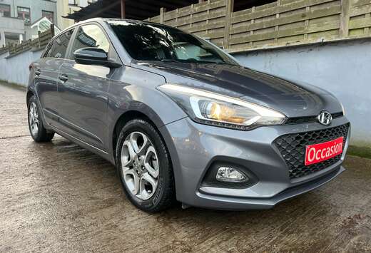 Hyundai Active 1.0 T-GDi Twist Tech Pack Automatique