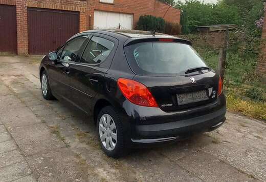 Peugeot 1.4i Trendy