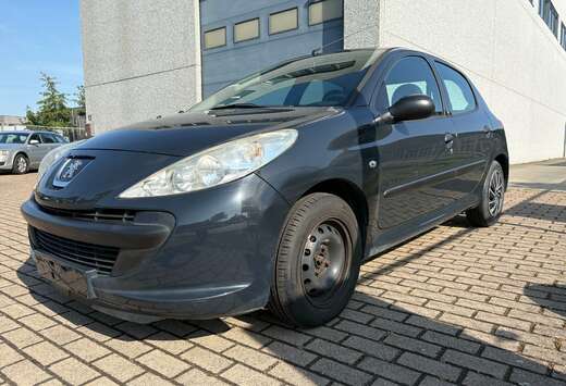 Peugeot 206  1.1i Trendy