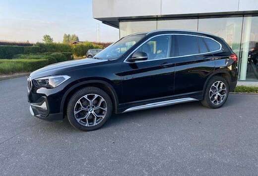 BMW sDrive 18i A / Xline /leder/ camera/pano-dak/...