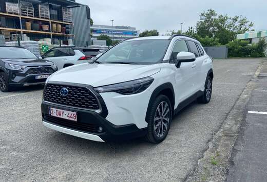 Toyota Corolla Cross Hybrid 2.0 4WD Style e-CVT (145  ...
