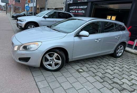 Volvo 1.6 D DRIVe *1er Main Carnet Volvo *Garantie 1  ...