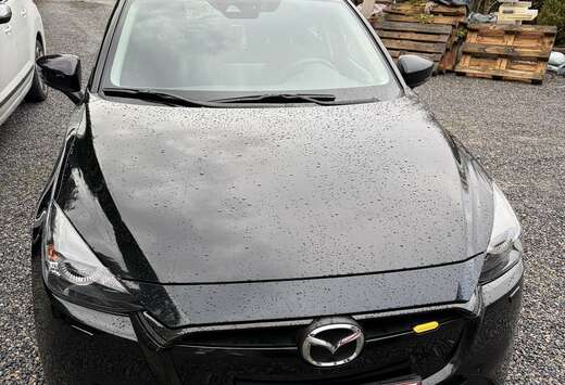 Mazda 1.5i Skyactiv-G Centre-Line
