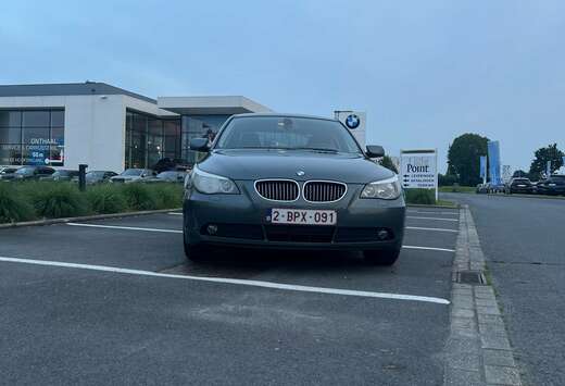 BMW 520i