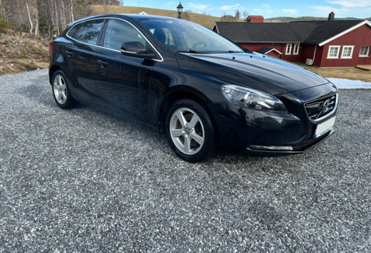 Volvo V40 2.0 D2 Momentum Geartronic