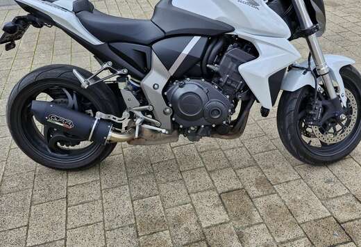 Honda cb1000r