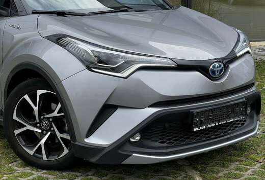 Toyota hybride / 1jaar garantie / nieuw staat