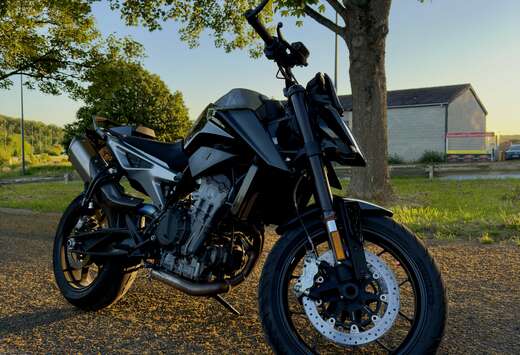 105cv 16500km Tech Pack/Shifter Up And Down/akra