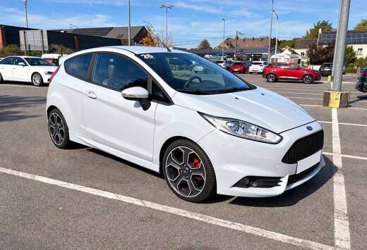 Ford Fiesta ST200 1.6 EcoBoost