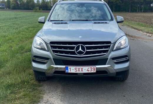 Mercedes-Benz BlueTEC 4MATIC 7G-TRONIC