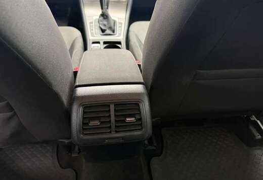 Volkswagen Golf 1.6 CR TDi Highline DSG