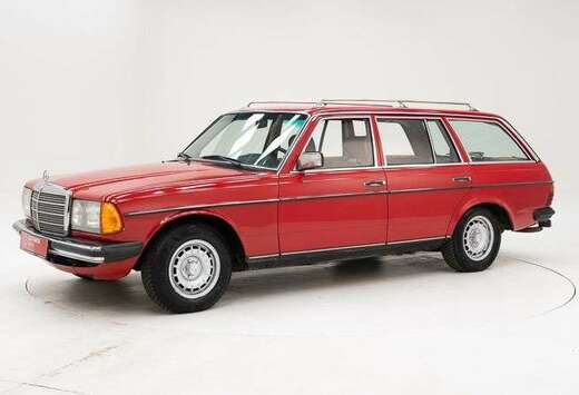 Mercedes-Benz W123 300 TD \'80 CH18691