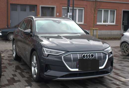 Audi E-Tron Advanced 55 Quattro