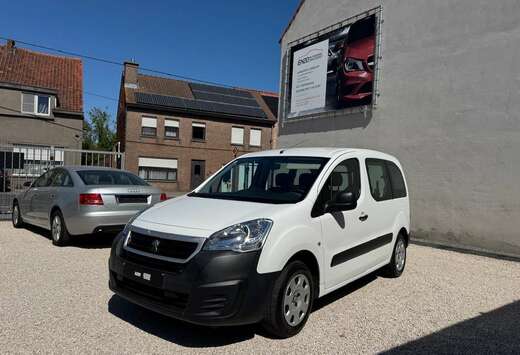 Peugeot 1.6 HDi L2H1 Confort 121