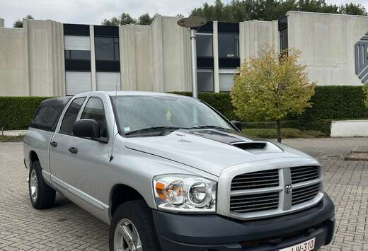 Dodge 1500 4x4 5.7 hemi