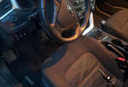 Kia 1.4i Access ISG