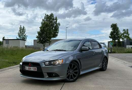 Mitsubishi 1.8 Invite
