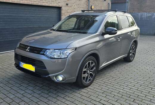 Mitsubishi 2.2 DI-D 4WD Instyle Safety