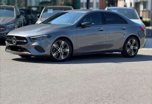 Mercedes-Benz Limousine A