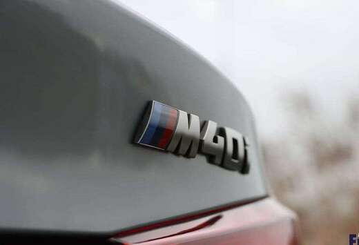 BMW M40i
