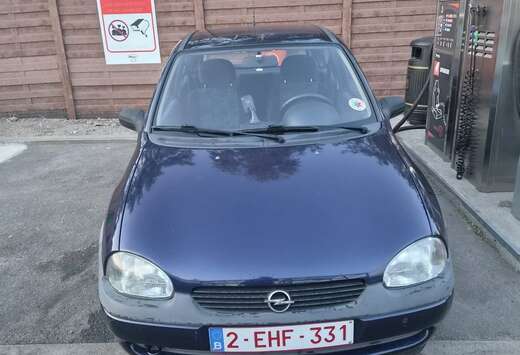 Opel 1.2i XE 16v Edition 2000