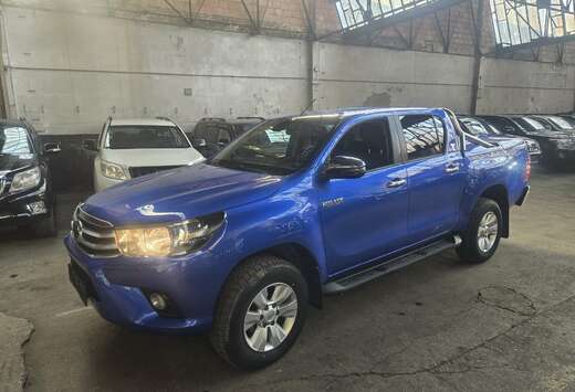 Toyota 2.4 D-4D 4WD Lounge