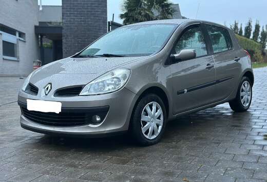 Renault 1.6i 16v Privilège - AIRCO - BOITE AUTO