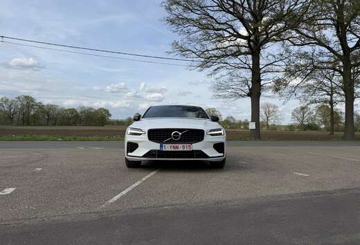 Volvo S60 2.0 T8 AWD PHEV R-Design