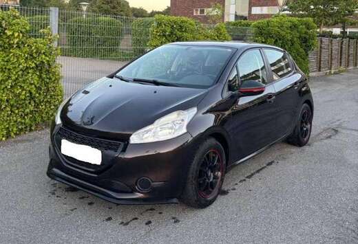 Peugeot 208 1.0i Active