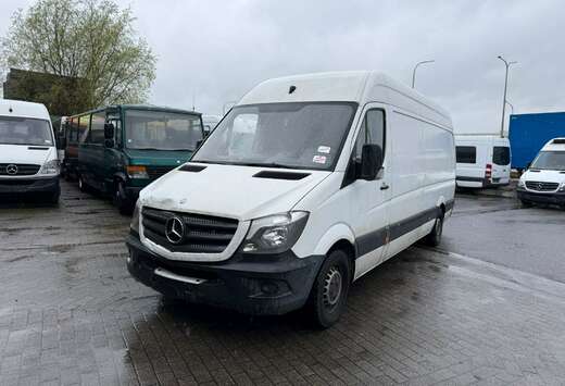 Mercedes-Benz 313 (Stock ID 69301)