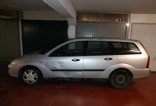 Ford Focus Turnier Ghia