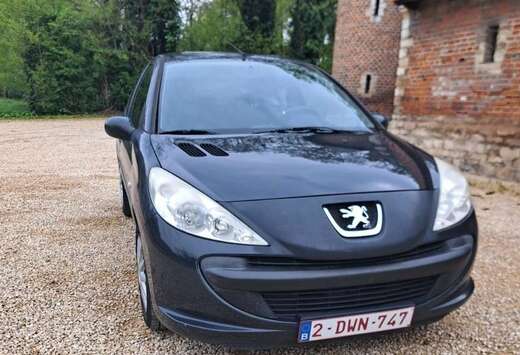 Peugeot 1.1i Trendy