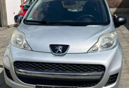 Peugeot 107 1.0i Urban