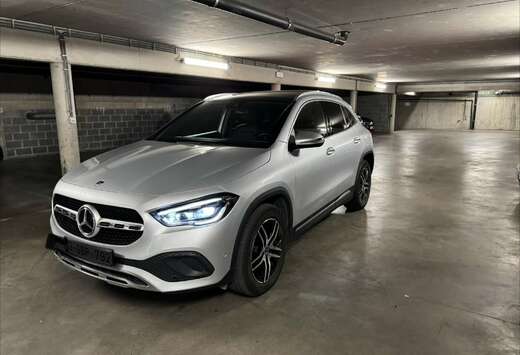 Mercedes-Benz e PHEV Luxury Line