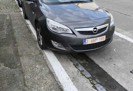 Opel Astra 1.4i Cosmo Easytronic