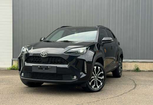 Toyota 1.5 VVT-ie Hybrid Dynamic Plus 1.5 VVT-ie Hybr ...